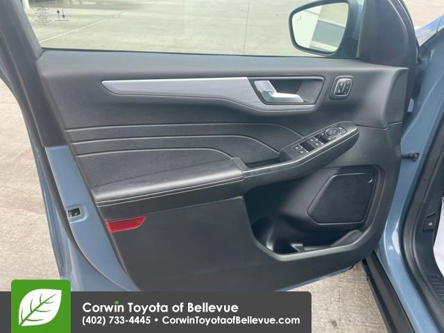 Used 2023 Ford Escape Platinum image 8