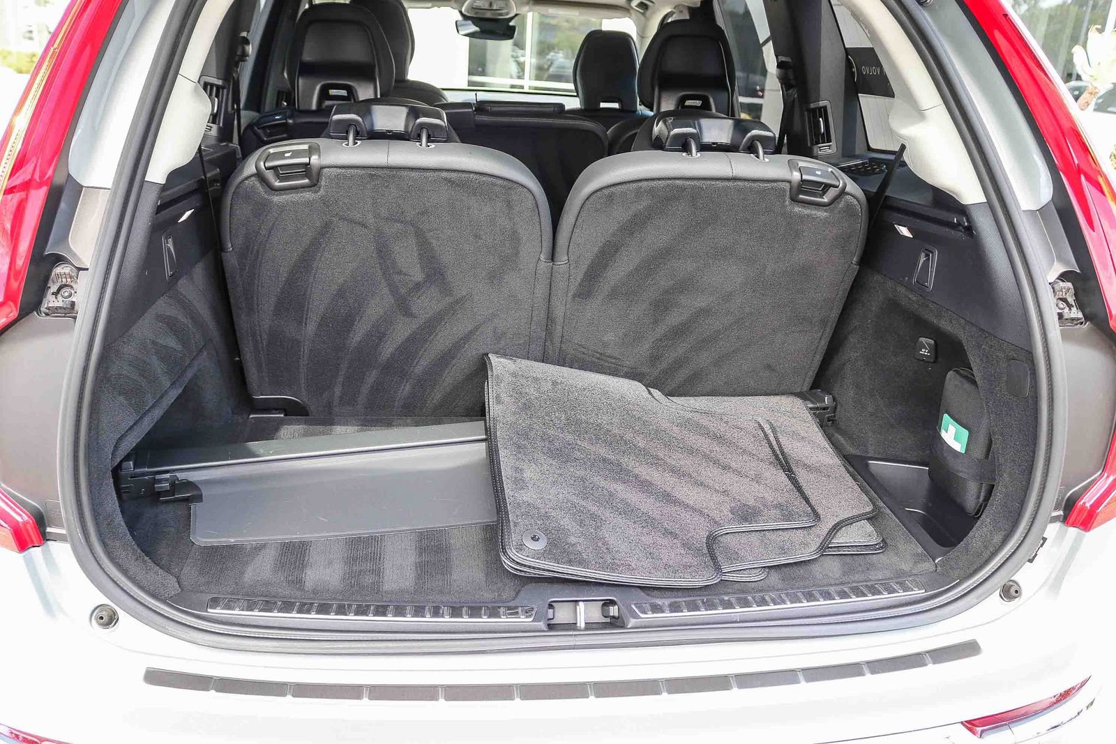 Used 2024 Volvo XC90 B6 Plus w/ Protection Package Premier AWD/4WD image 29