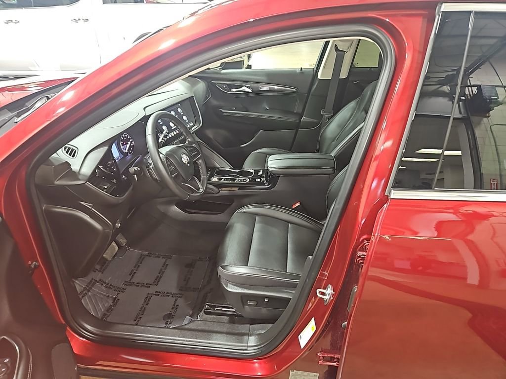 Used 2023 Buick Envision Essence image 15