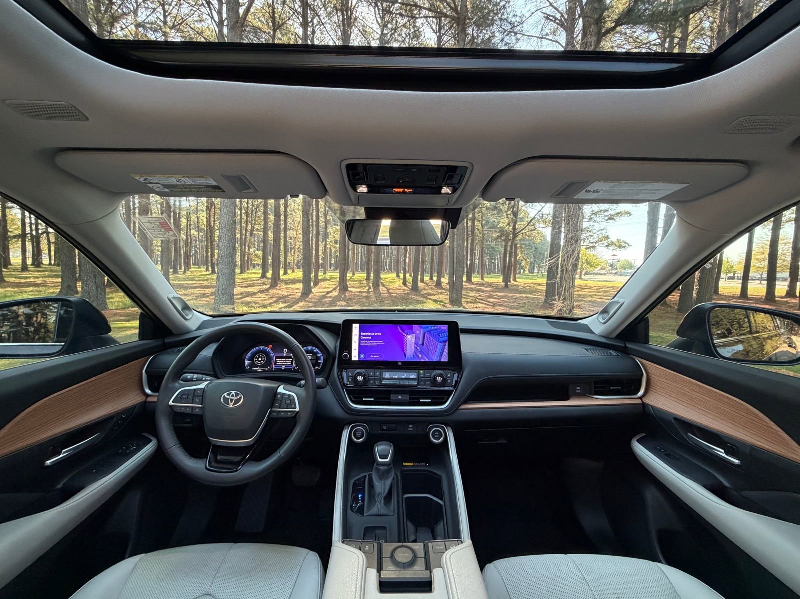 Used 2024 Toyota Grand Highlander Limited image 2