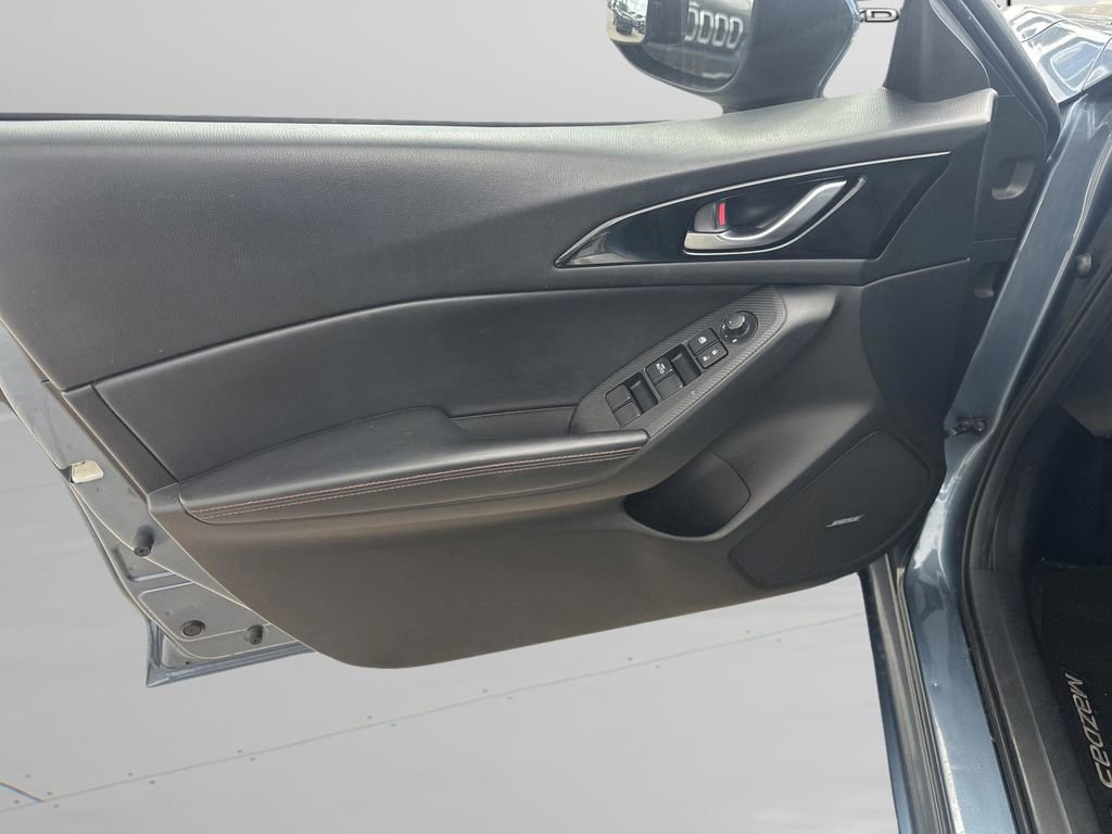 Used 2014 MAZDA MAZDA3 s Touring image 9