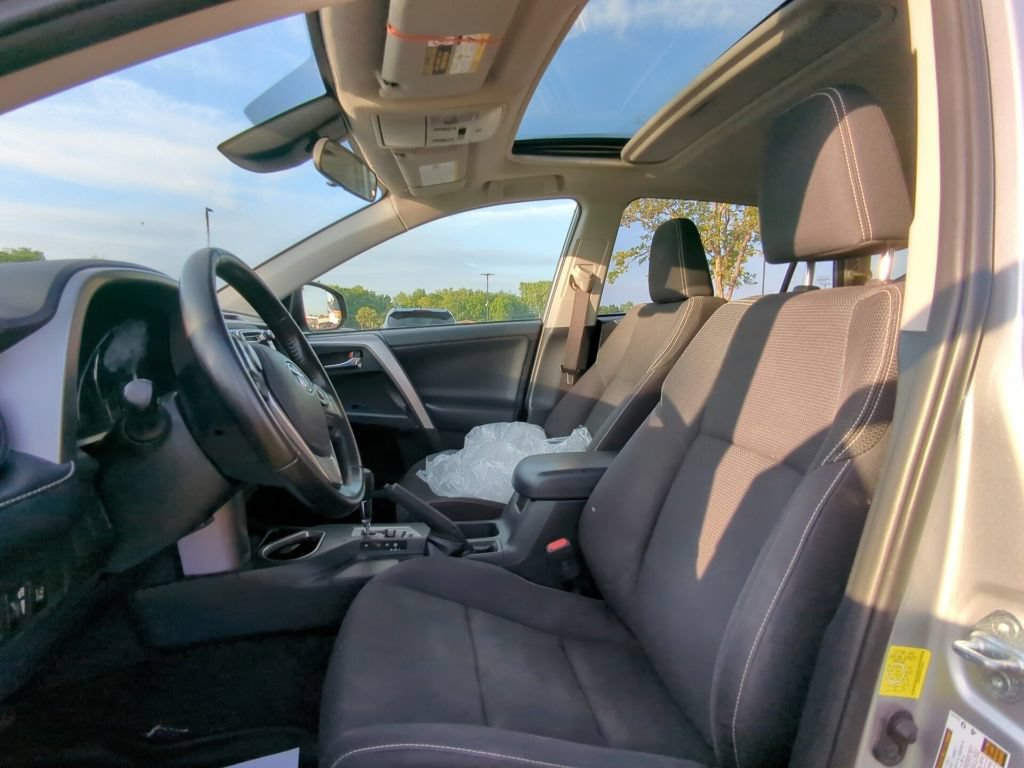 Used 2017 Toyota RAV4 XLE w/ All Weather Liner Package AWD/4WD image 6