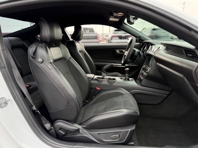 Used 2016 Ford Mustang Shelby GT350 w/ Technology Package RWD image 18