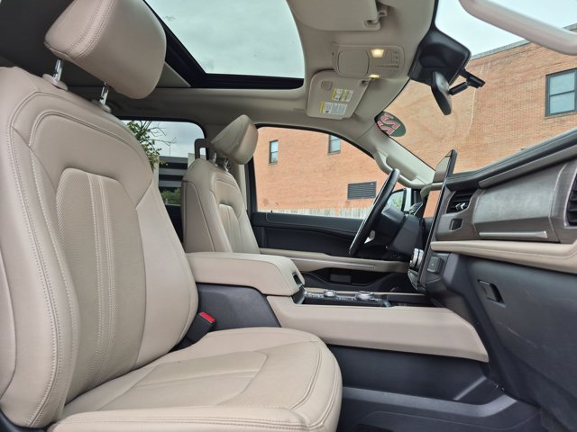 Used 2022 Ford Expedition Max Limited AWD/4WD image 28