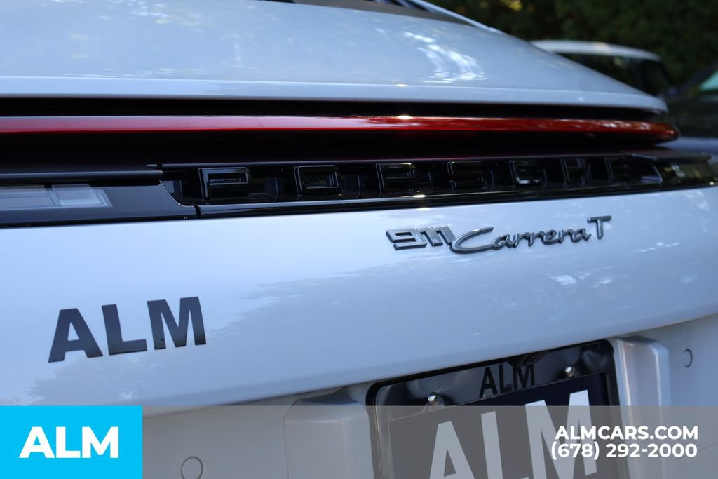 Used 2025 Porsche 911 Carrera T RWD image 9