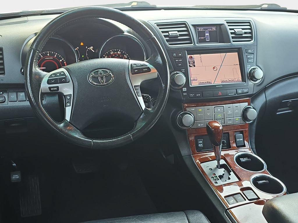Used 2012 Toyota Highlander Limited w/ Tow Pkg AWD/4WD image 20