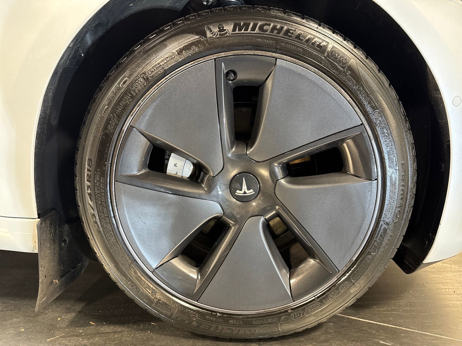 Used 2021 Tesla Model 3 Standard Range Plus image 14