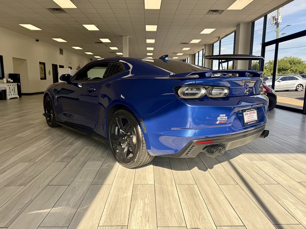 Used 2019 Chevrolet Camaro SS RWD image 7
