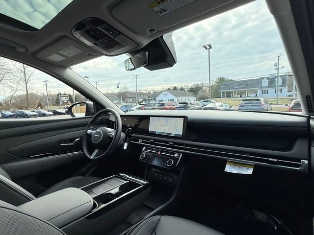 Used 2025 Hyundai Tucson Limited image 25