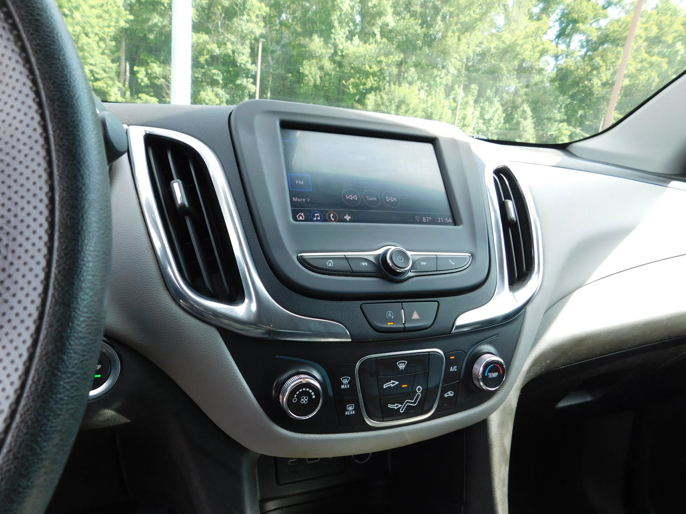 Used 2023 Chevrolet Equinox LS w/ LS Convenience Package FWD image 15