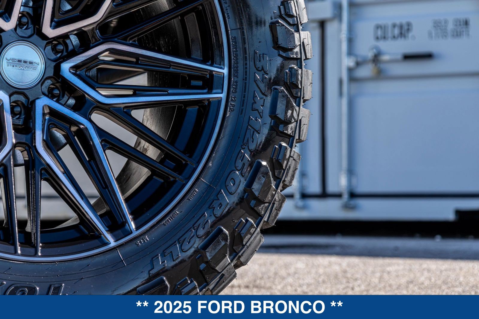 Used 2025 Ford Bronco Badlands AWD/4WD image 15