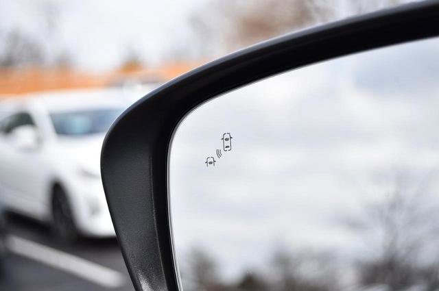 Certified 2024 Nissan Frontier SV w/ Technology Package image 13