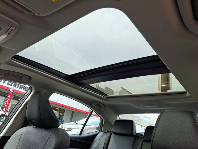 Used 2026 Toyota Camry XLE w/ Premium Package image 15