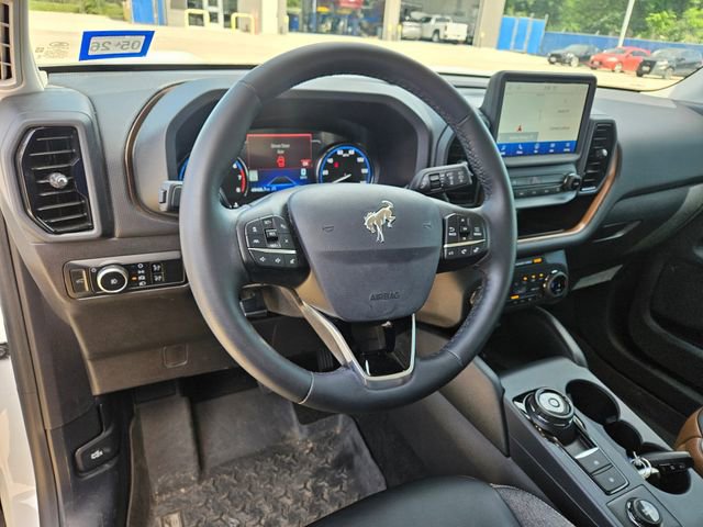 Used 2024 Ford Bronco Sport Outer Banks w/ Tech Package AWD/4WD image 8