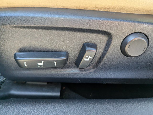Used 2014 Lexus IS 250 w/ Navigation Package RWD image 11