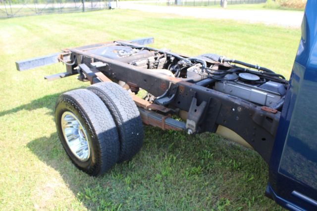 Used 2022 GMC Sierra 3500 SLE w/ SLE Convenience Package image 10