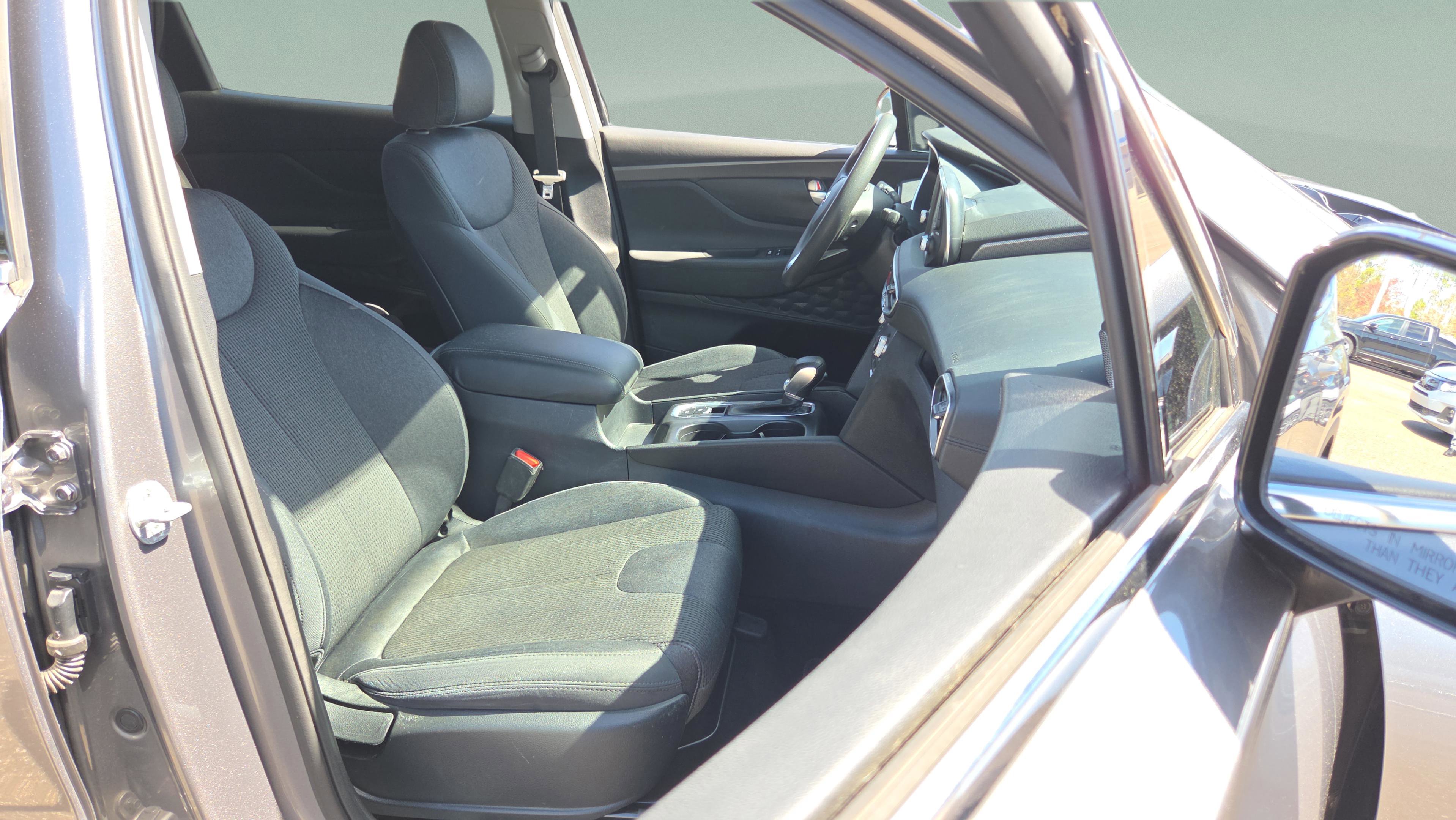 Used 2019 Hyundai Santa Fe SEL image 21