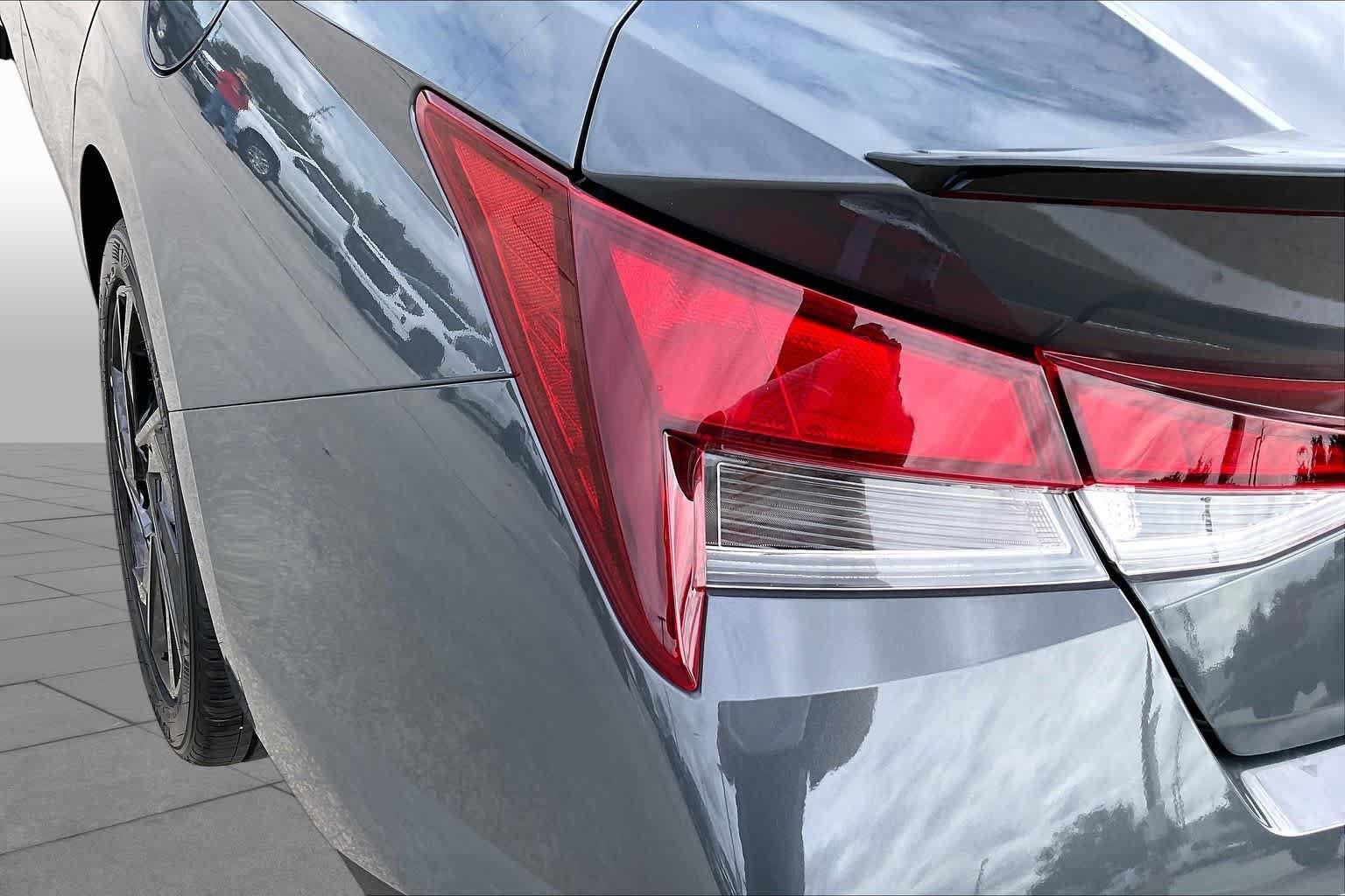 Used 2026 Hyundai Elantra Sport FWD image 27