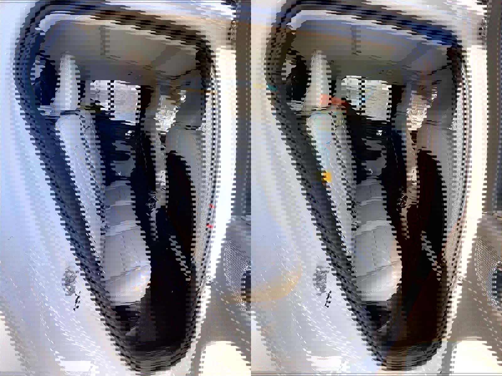 New 2026 Volvo XC40 B5 Plus w/ Protection Package Premier image 27