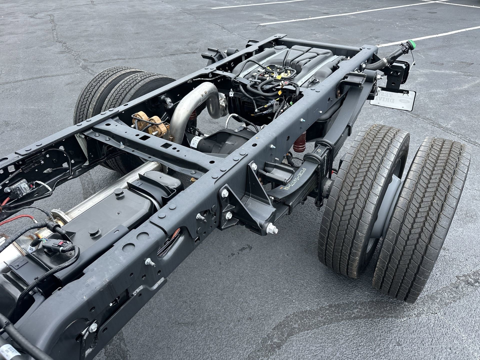 New 2025 Ford F450 XL w/ XL Chrome Package image 25