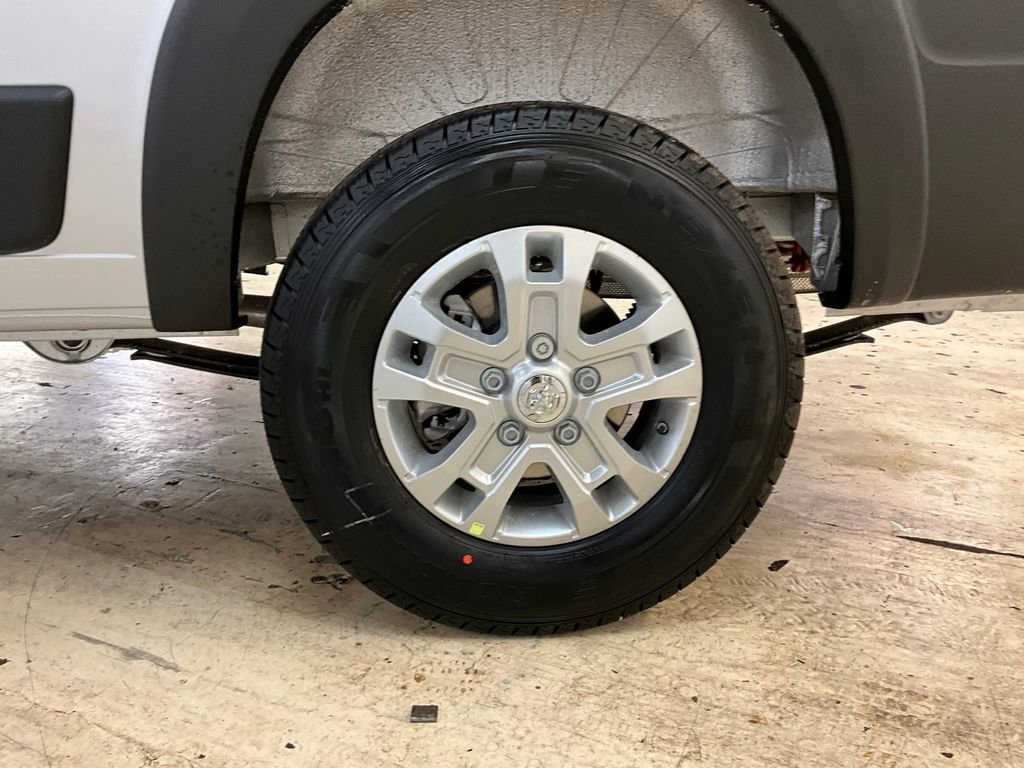 New 2025 RAM ProMaster 1500 w/ Quick Order Package 22G SLT image 17