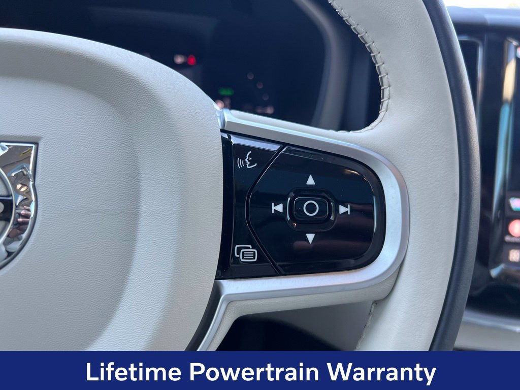 Certified 2025 Volvo XC60 T8 Core AWD/4WD image 17