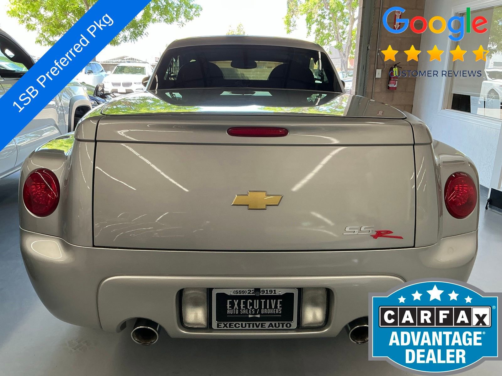 Used 2005 Chevrolet SSR w/ Preferred Equipment Group image 8