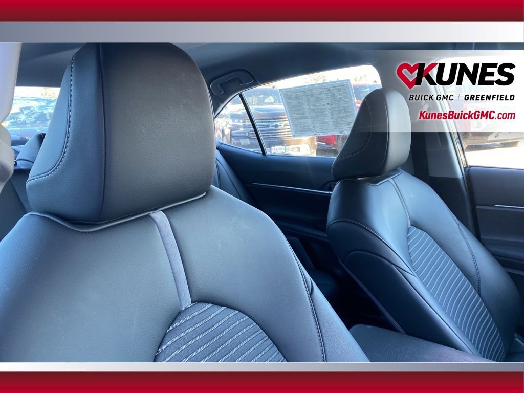 Used 2024 Toyota Camry SE image 37