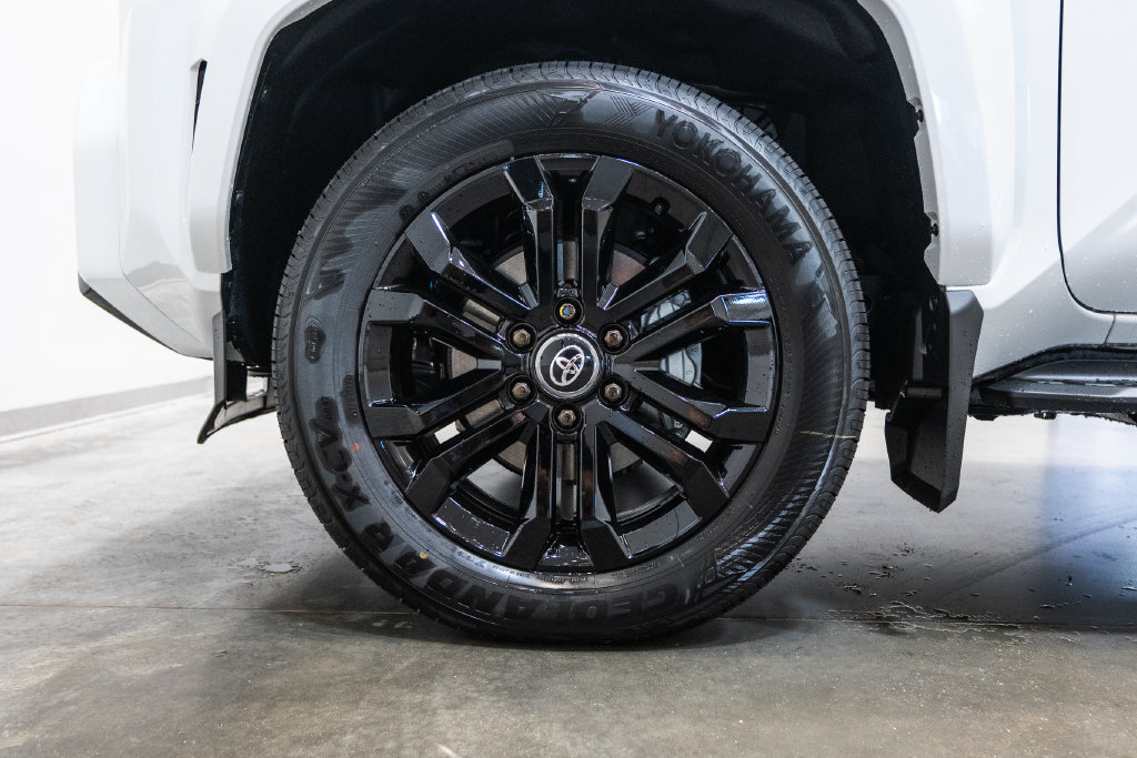 New 2026 Toyota 4Runner Platinum AWD/4WD image 11