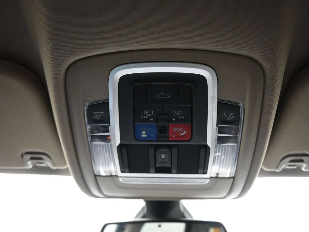 Used 2020 RAM 1500 Laramie AWD/4WD image 30