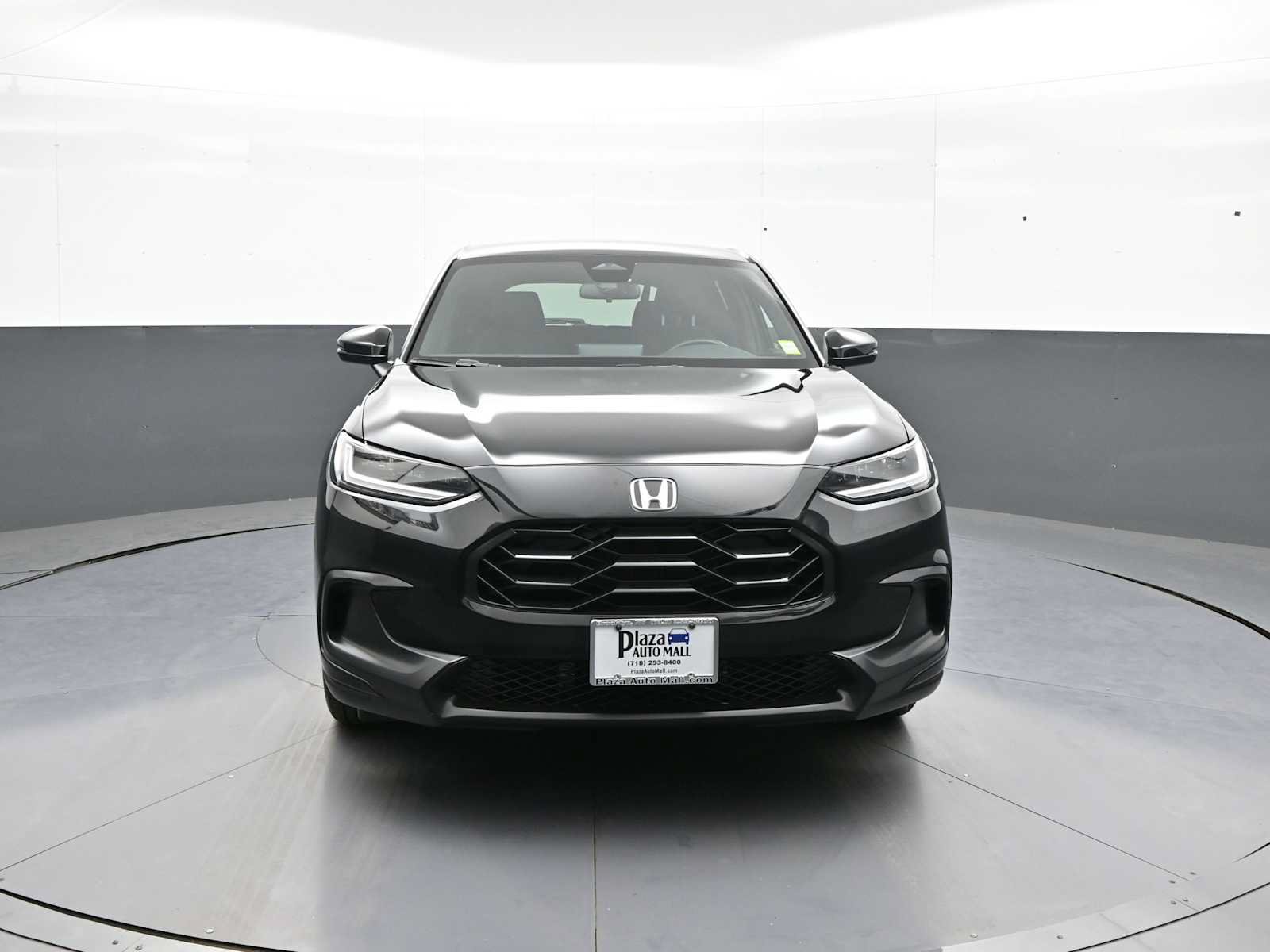 Certified 2027 Honda HR-V Sport image 2