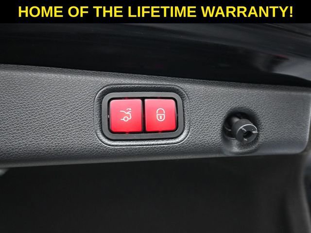 Used 2018 Mercedes-Benz E 300 4MATIC image 44