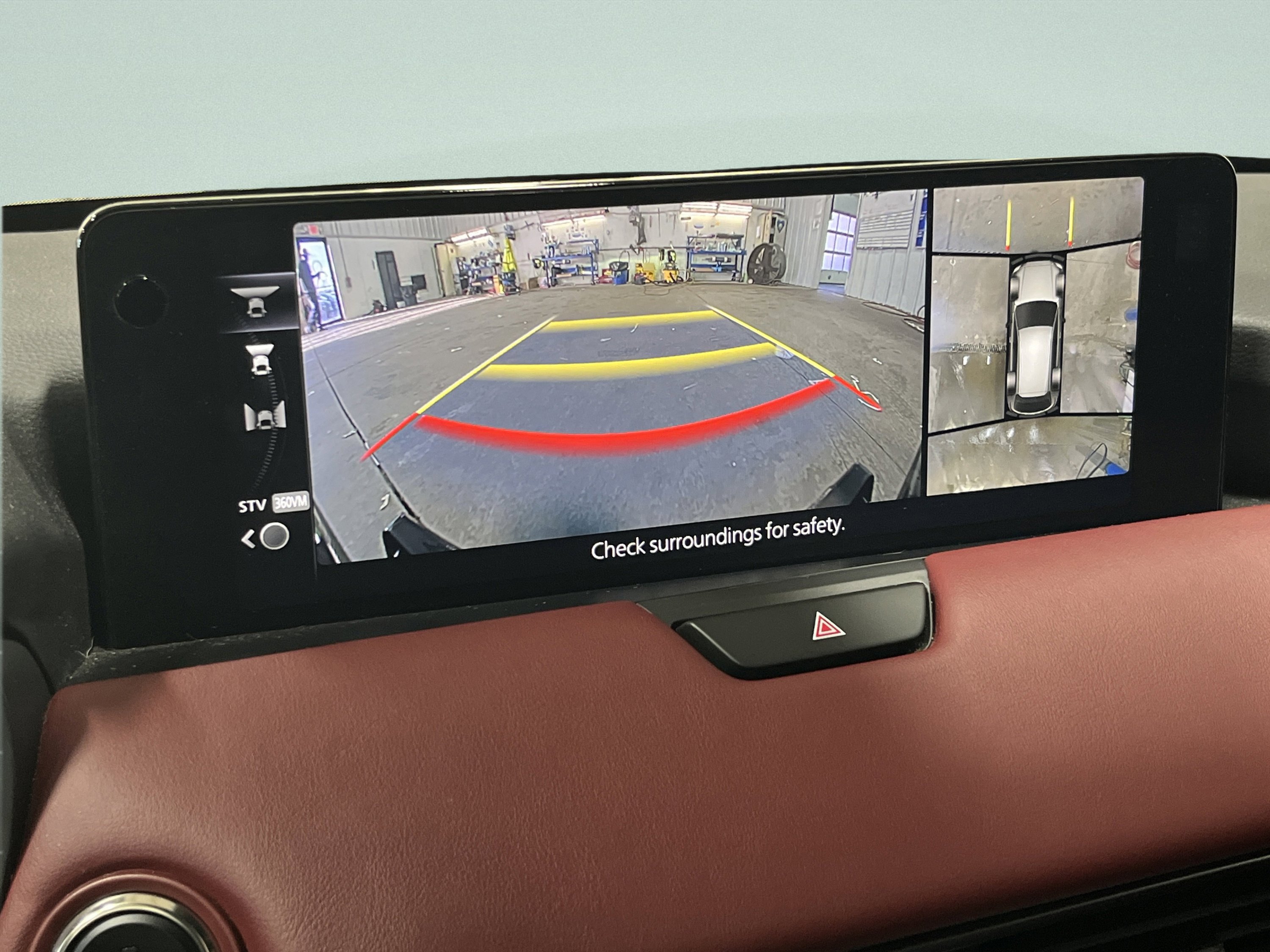 Used 2025 MAZDA CX-70 3.3 Turbo S w/ Premium Package image 29