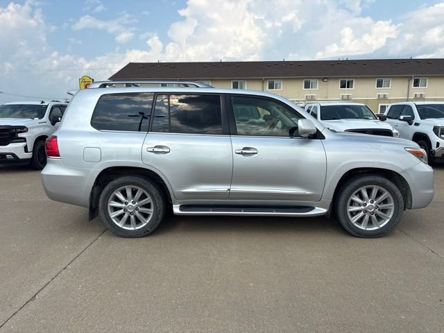 Used 2011 Lexus LX 570 4WD video 2
