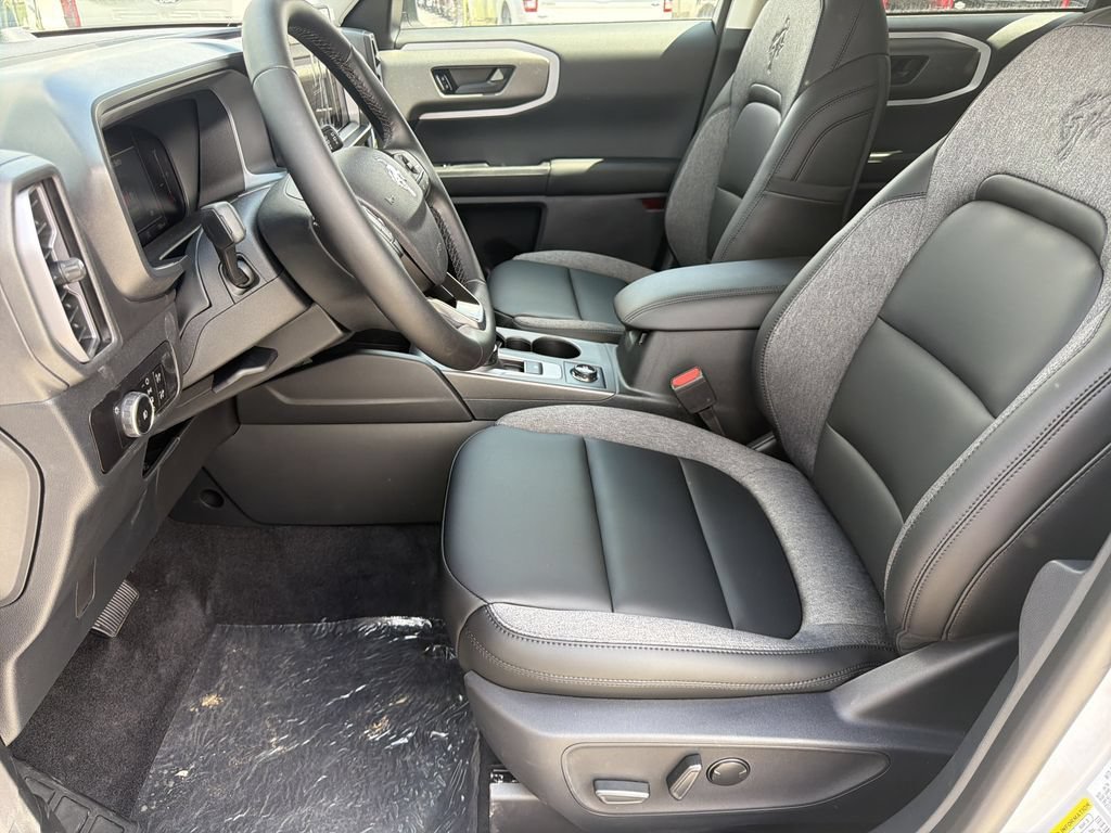 Used 2025 Ford Bronco Big Bend AWD/4WD image 8