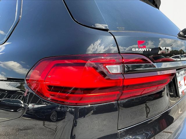 Used 2022 BMW X7 M50i AWD/4WD image 25