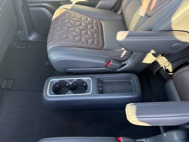 Certified 2025 Nissan Armada Platinum AWD/4WD image 19
