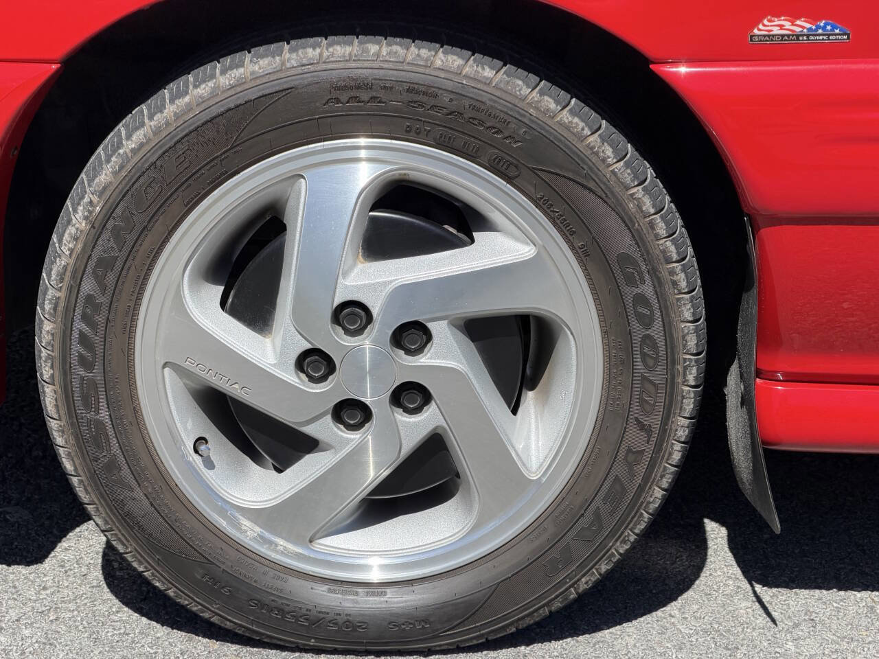 Used 1996 Pontiac Grand Am SE FWD image 18