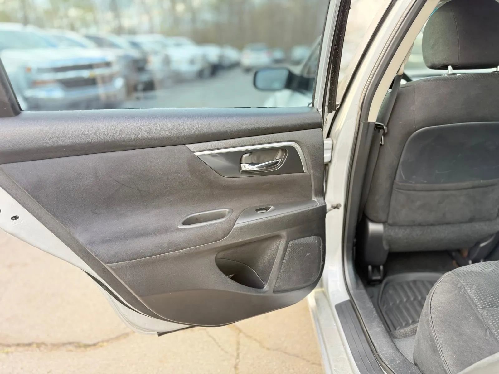 Used 2014 Nissan Altima 2.5 S FWD image 25