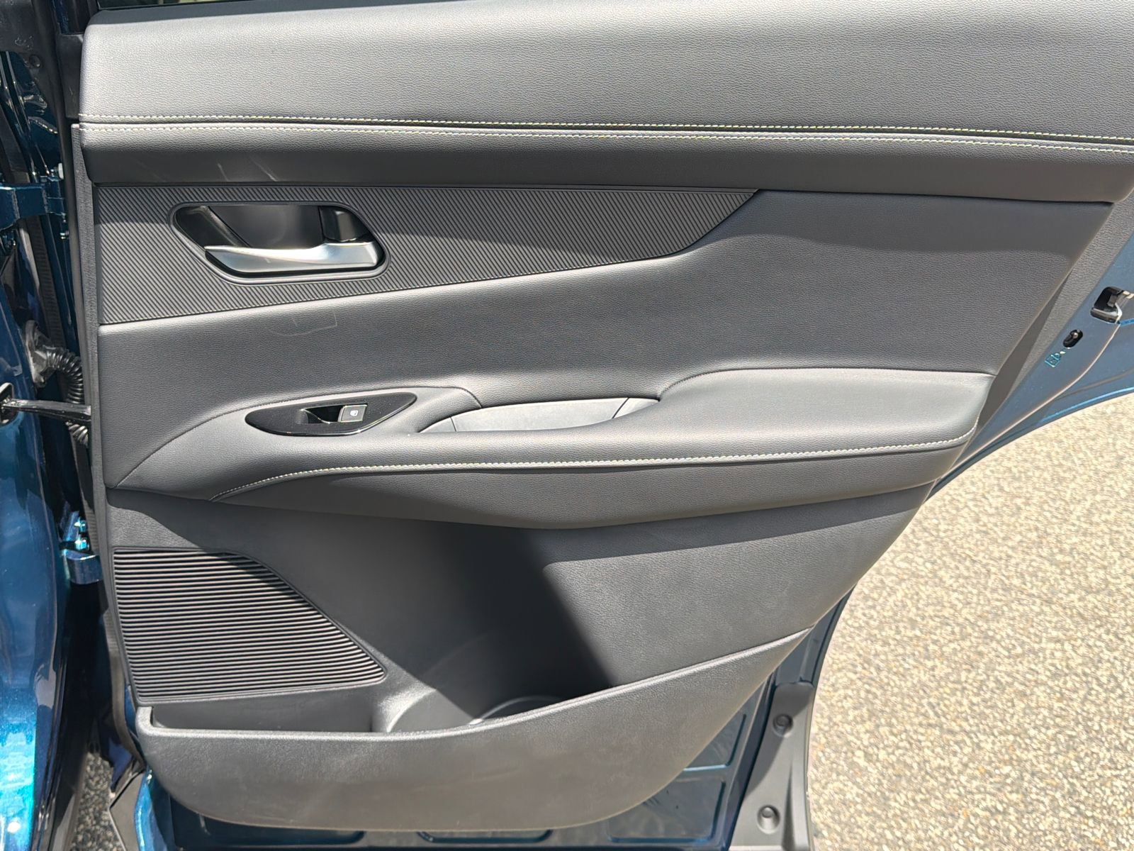 Certified 2025 Nissan Murano SL w/ Cargo Package AWD/4WD image 16
