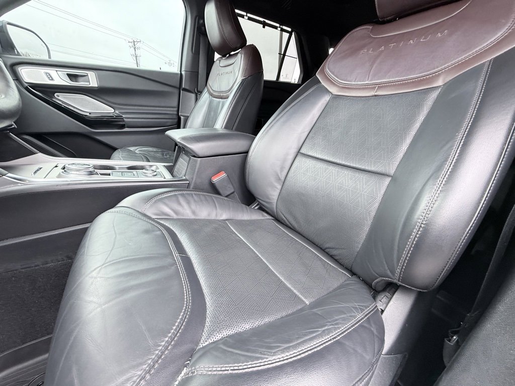 Used 2021 Ford Explorer Platinum w/ Equipment Group 601A image 23