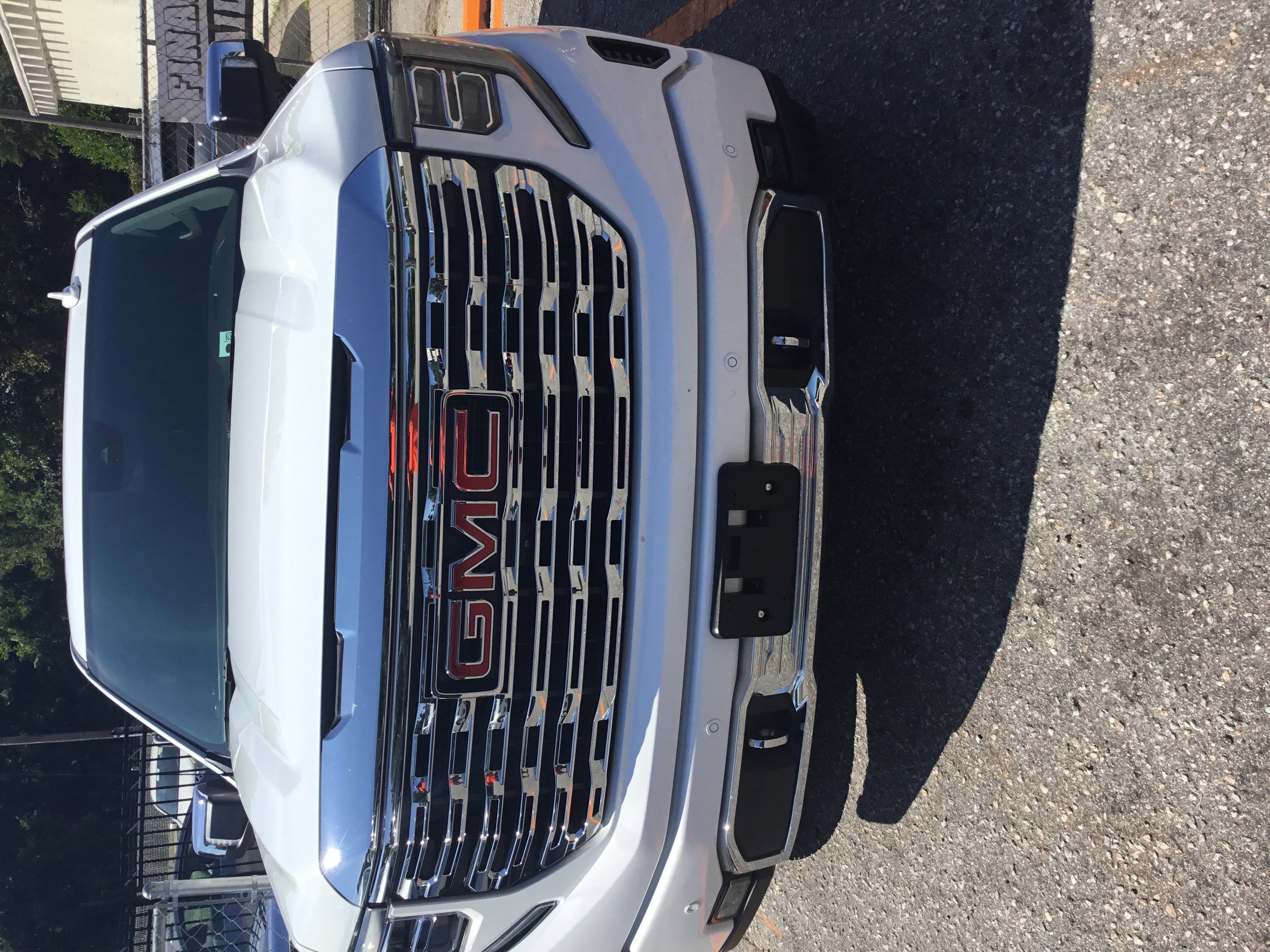 Used 2022 GMC Sierra 1500 Denali image 1