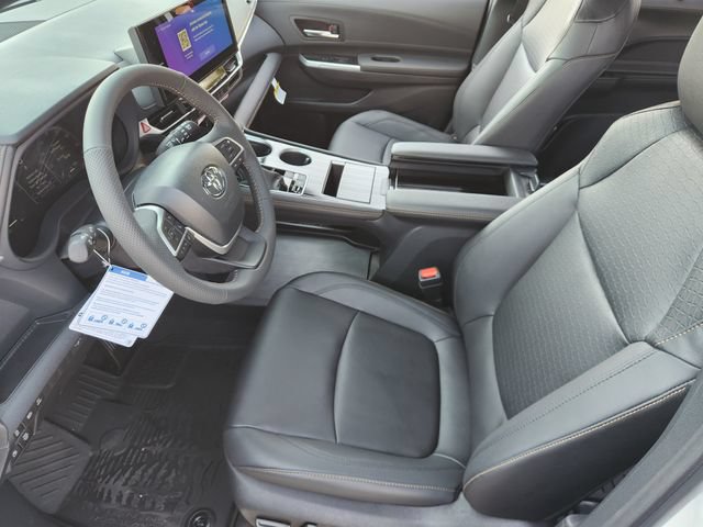 New 2026 Toyota Sienna XLE Woodland Edition AWD/4WD image 11