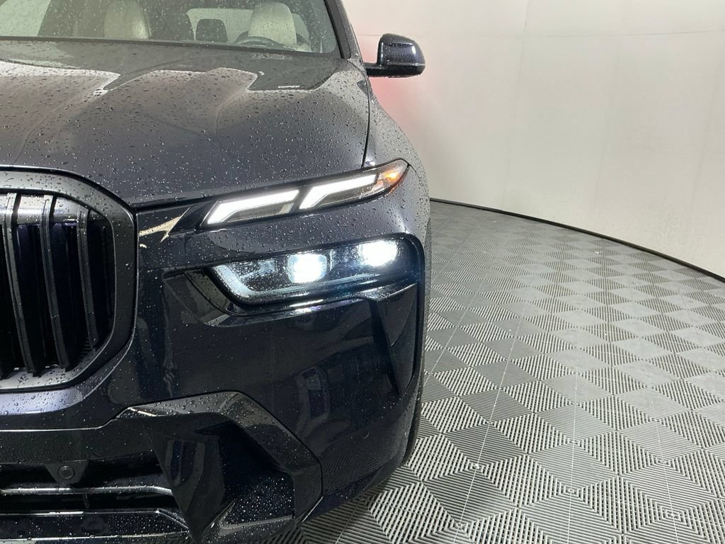 Certified 2026 BMW X7 xDrive40i w/ M Sport Package AWD/4WD image 8