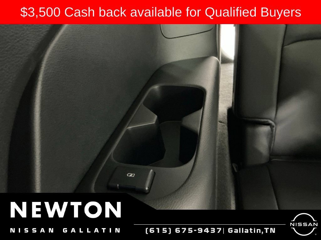 New 2026 Nissan Pathfinder SL FWD image 32