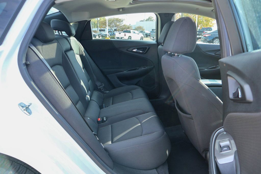Used 2023 Chevrolet Malibu LT image 10