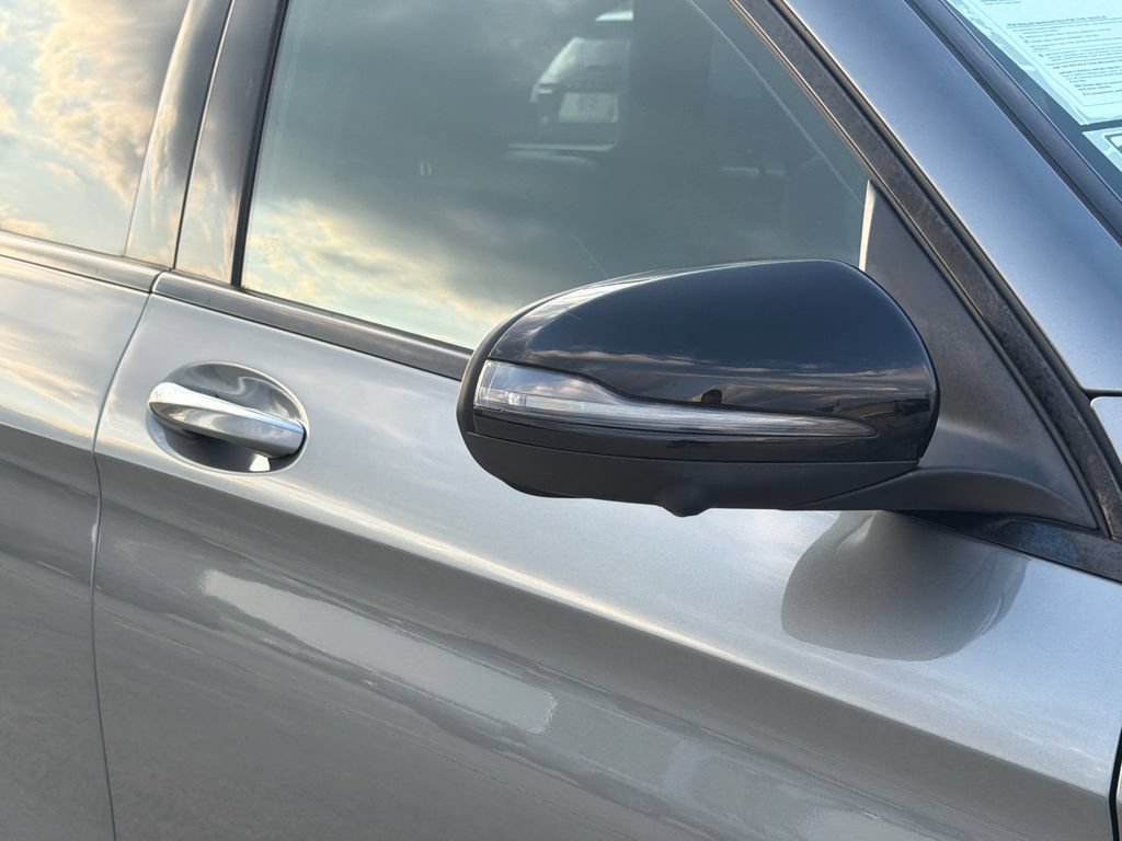 Used 2017 Mercedes-Benz GLC 300 4MATIC image 9