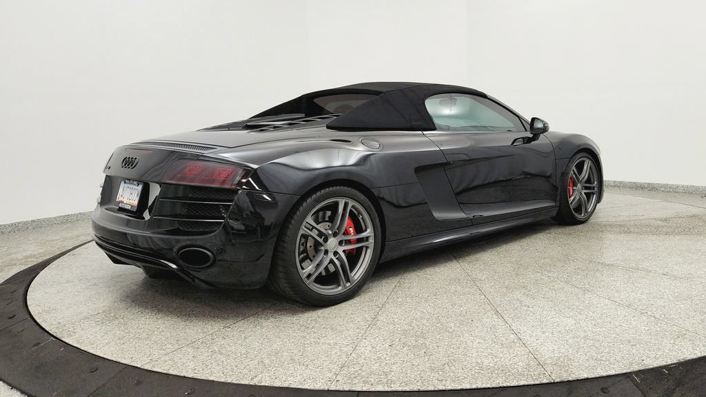 Used 2011 Audi R8 V10 w/ Enhanced Leather Pkg AWD/4WD image 5