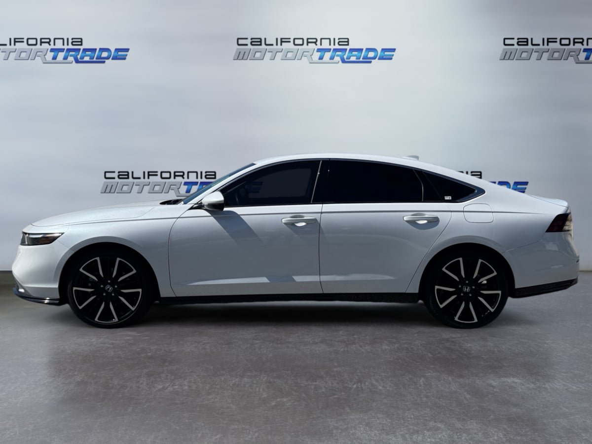 Used 2025 Honda Accord Touring image 8