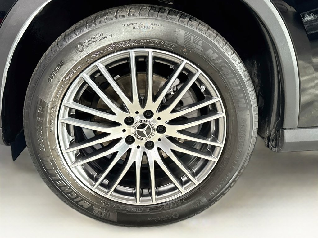 Certified 2026 Mercedes-Benz GLC 300 4MATIC image 37